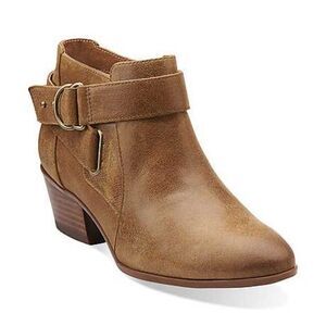 Clarks Spye Belle distressed artisan Ankle Boots Booties Womens Size 10M‎ Camel